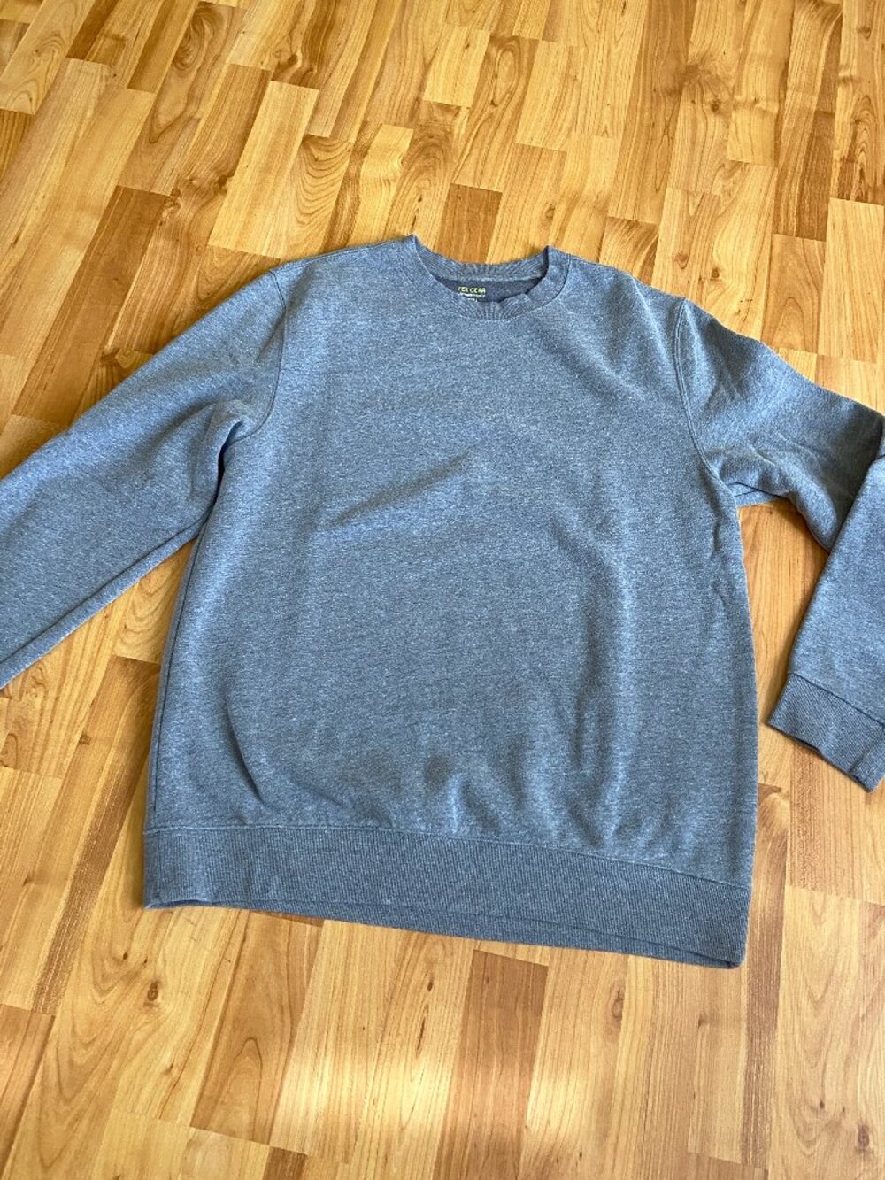Men's Tek Gear Ultrasoft Fleece crew neck pullover sweatshirt
